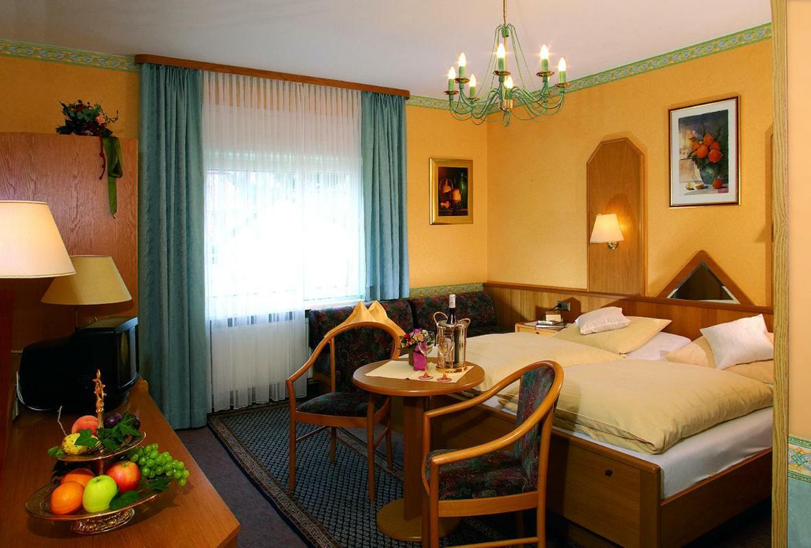 Gastehaus Hotel Rheingraf Kamp-Bornhofen Exterior photo